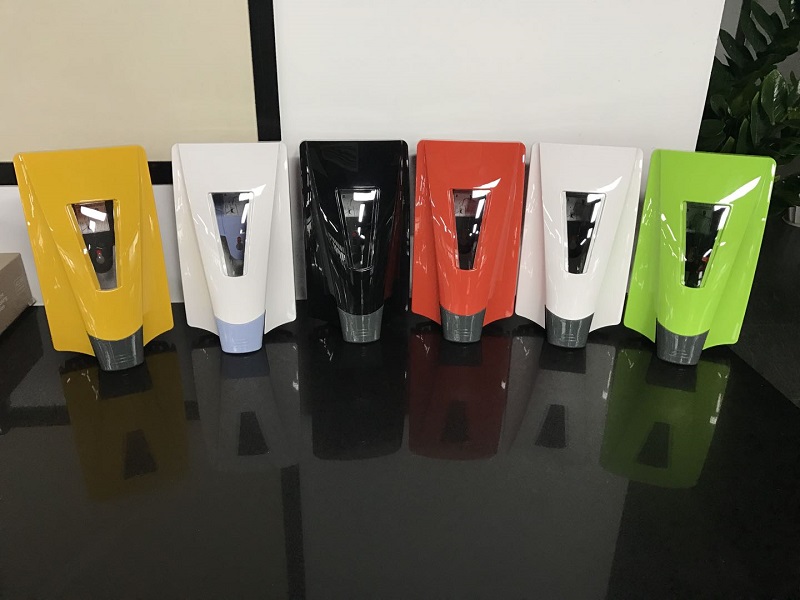 How To Manage Color Difference During Injection Molding Process?